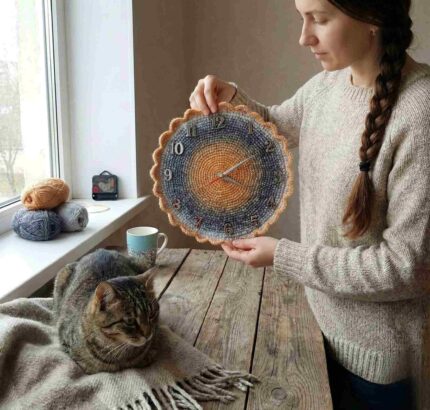 Crochet Clock