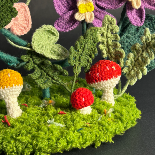 Crochet leaf pattern for serrated forest leaf with wire