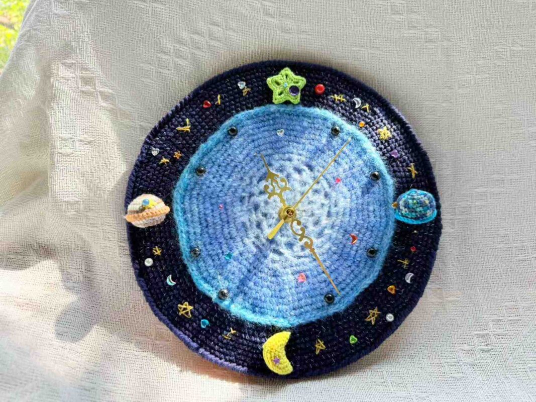 sky star crochet clock